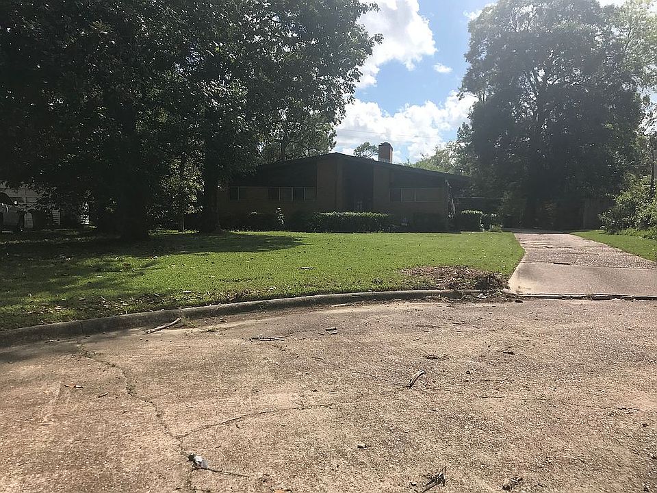 1st image of 5695 Camellia Dr