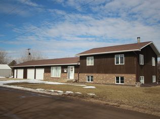 506 6th Ave E, Scobey, MT 59263