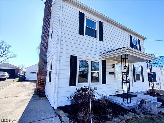 2nd image of 74 Selden Ave