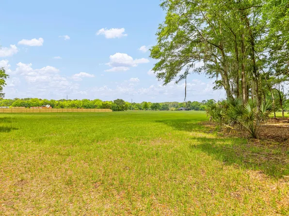 2571 Bryans Dairy Rd, Johns Island, SC 29455