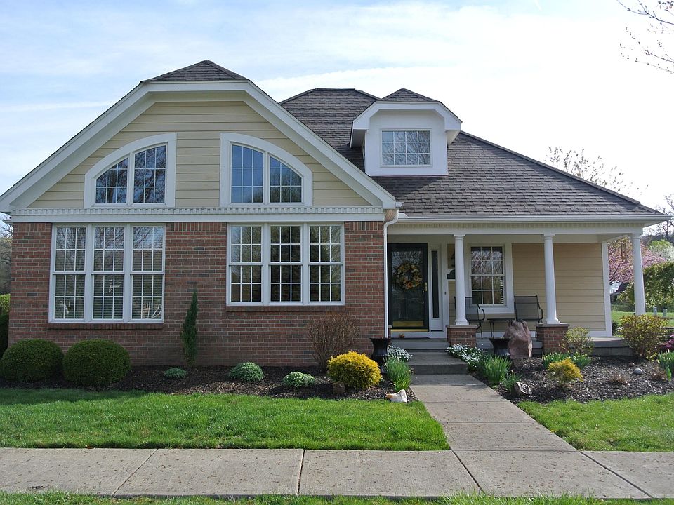 2nd image of 256 Carreg Cain Dr