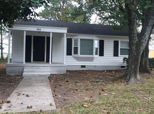 305 N Sylvan Dr, Greenville, NC 27834