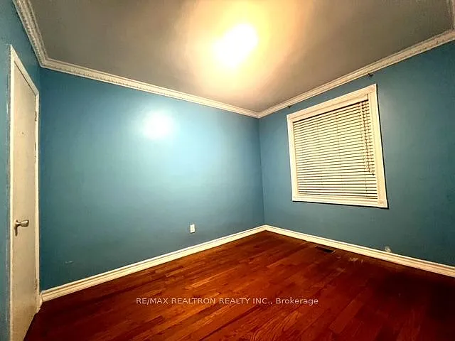 27 Safari St — Photo 15