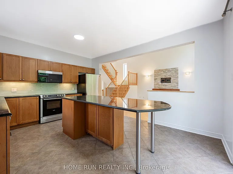 281 Goldridge Dr — Photo 24