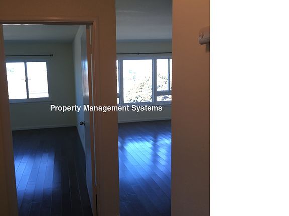 3rd image of 6151 Mission St APT 4