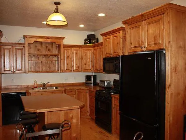 1025 N 130 W — Photo 1
