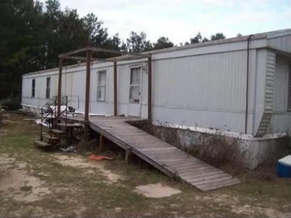 827 Tashanna Ln, Southport, FL 32409
