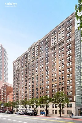 Sold by Sotheby's International Realty | media 17