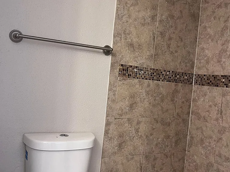 133 Oyster Bay Cir #130 — Photo 9
