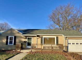 733 S 4th St, Dekalb, IL 60115