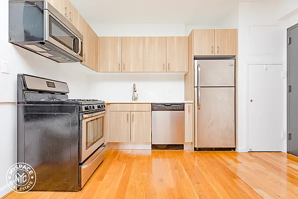 Rented by MySpaceNYC | media 54