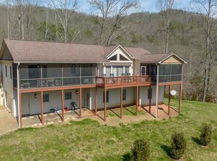 80 Saddle Up Dr, Franklin, NC 28734