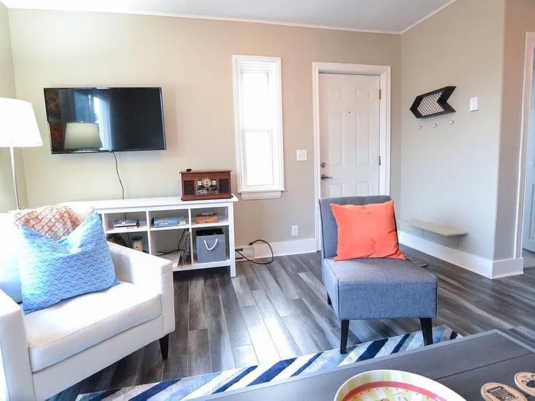 89 Fairbanks St #4 — Photo 3
