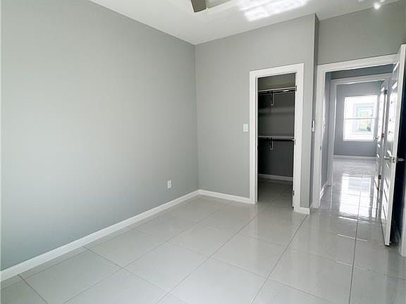 5th image of 2113 E San Andrea St #4