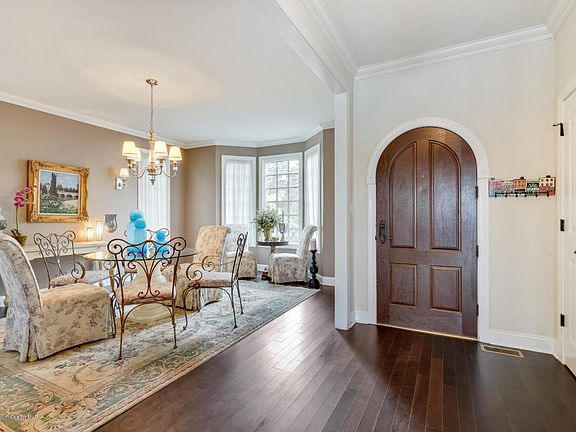 3rd image of 35 Hubbard Ave