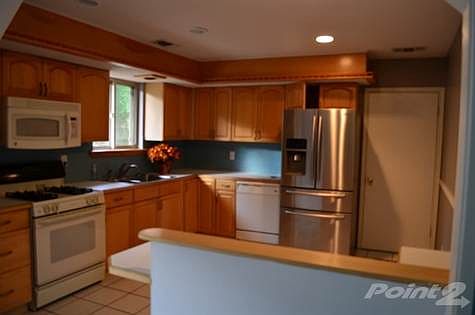 3rd image of 701 Poinciana Dr
