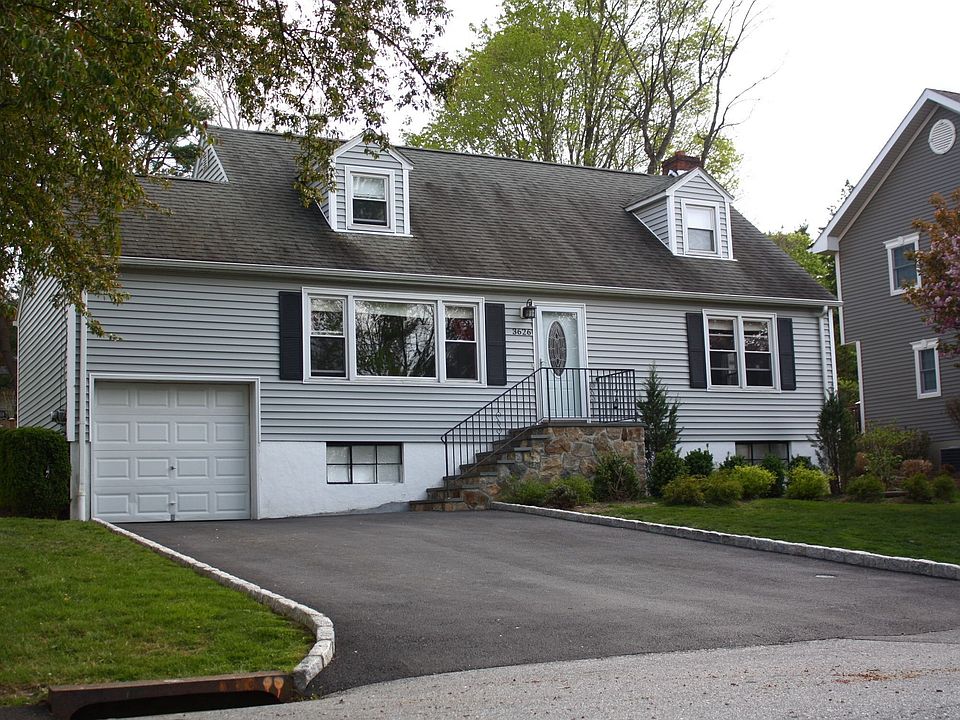 1st image of 3626 Overlook Ave
