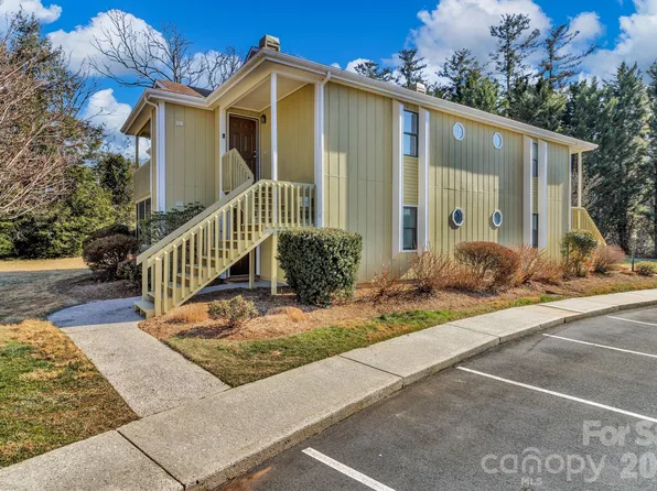 110 Heywood Rd APT 12B, Arden, NC 28704