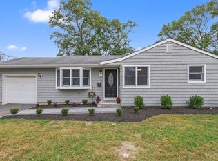7 Twilight Pl, Port Monmouth, NJ 07758