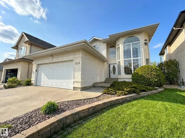 2028 Haddow Dr NW, Edmonton, AB T6R 2W2