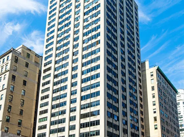 900 Park Avenue image 17 of 17