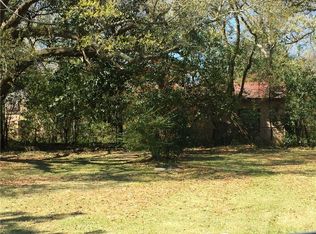 409 Iroquois St, Chickasaw, AL 36611