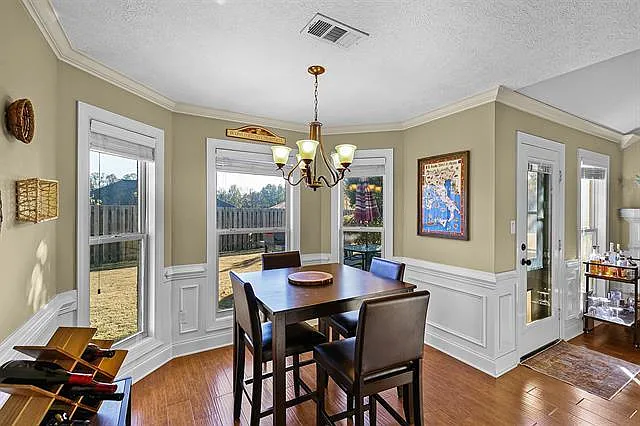 12 Lillie Cv — Photo 9