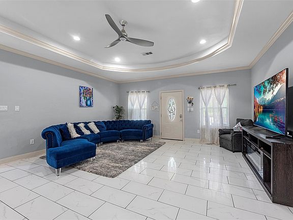 5th image of 2233 Hoss Ct