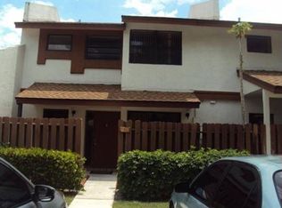 211 SW 97th Ter, Hollywood, FL 33025
