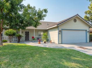 1115 N Crenshaw St, Visalia, CA 93291