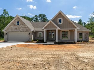 12 Redmont Dr, Sumrall, MS 39482