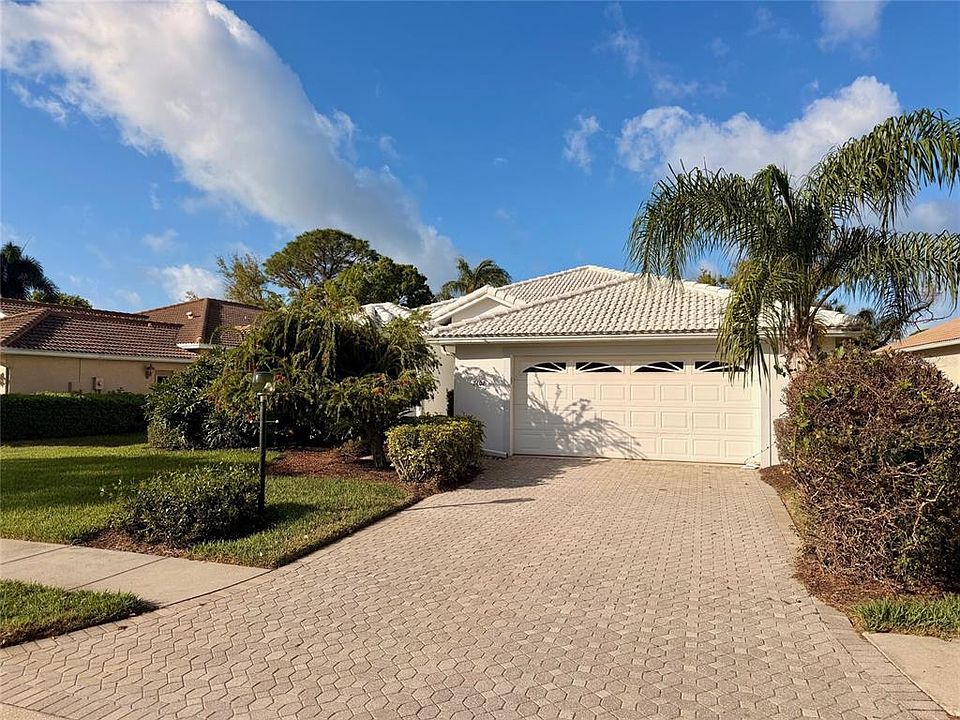 1st image of 7402 FAIRLINKS COURT