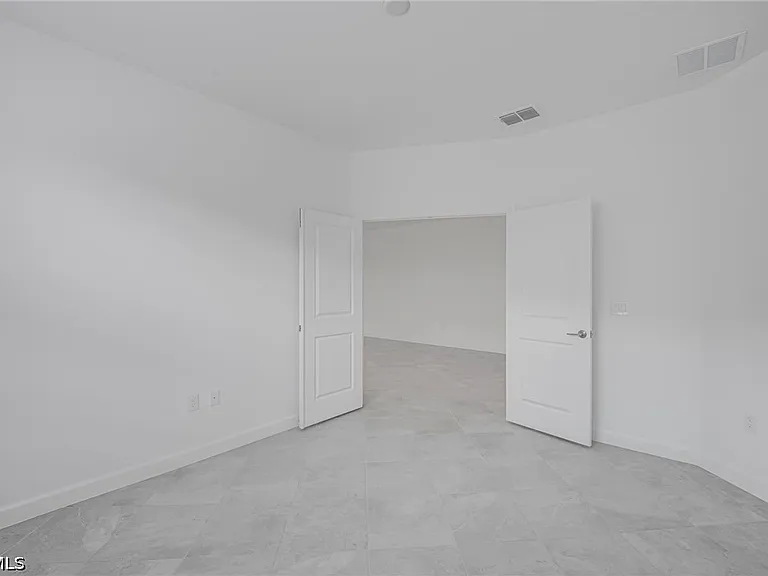 20601 Hazelnut Ct — Photo 14