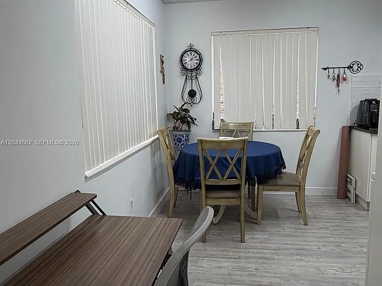 2401 SW 16th Ct — Photo 30