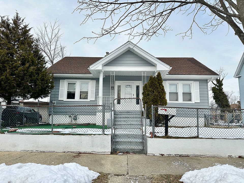 1st image of 308 W Almond St