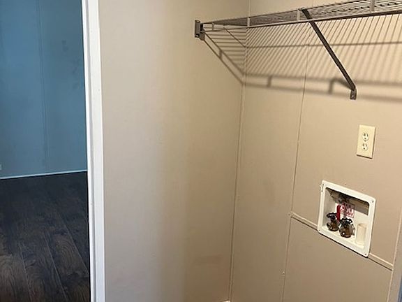 4th image of 154 Evergreen Dr #77