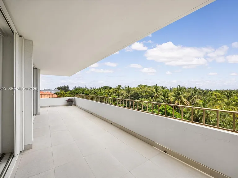 155 Ocean Lane Dr #600 — Photo 27