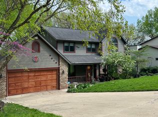 5019 Timber Ln, Mc Farland, WI 53558