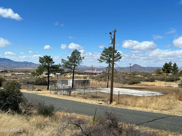 8580 S HIGHWAY 89 -- #406, Kirkland, AZ 86332