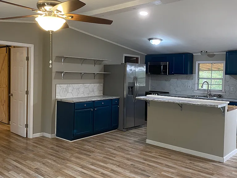 106 Lane Dr — Photo 7