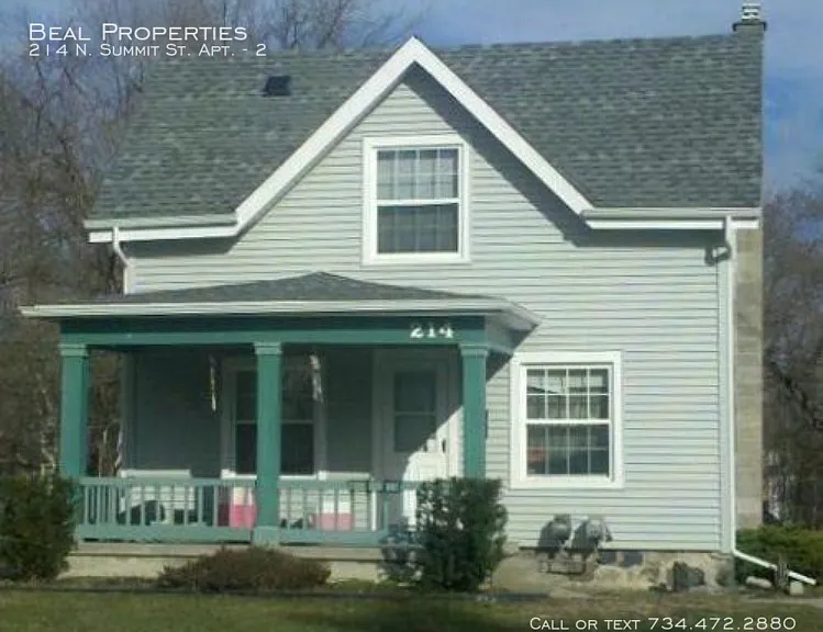 214 N Summit St #2 — Photo 1