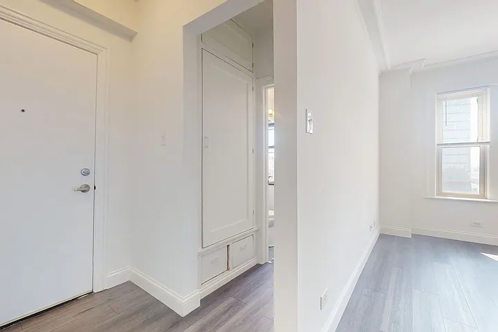 East Park Tower — Photo 16