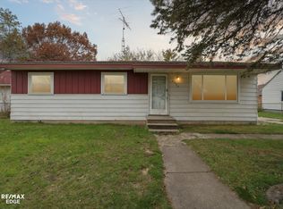 3273 Alpena St, Burton, MI 48529