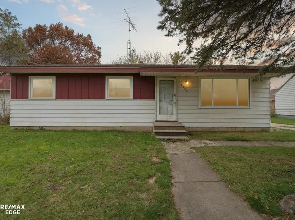 3273 Alpena St, Burton, MI 48529