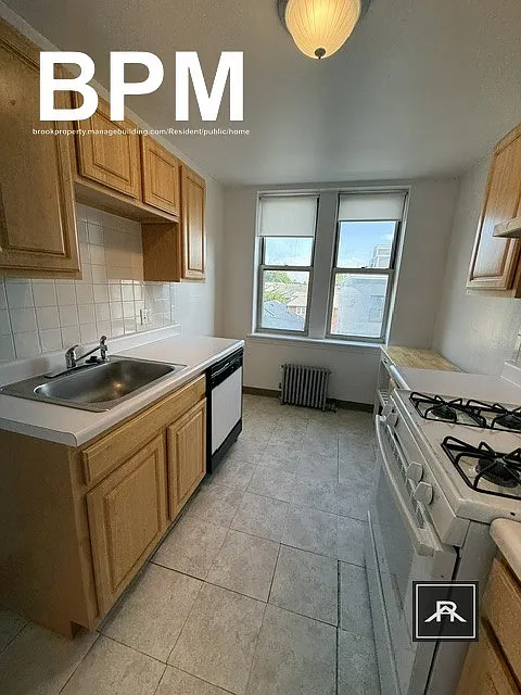 Studio, 1.0 bath, $2,100 — Photo 3