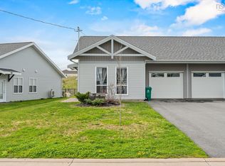 71 Thistle St, Falmouth, NS B0P 1P0