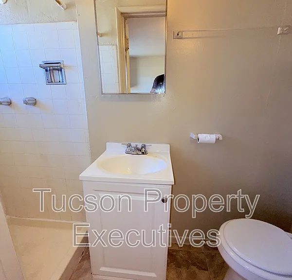 3274 E Benson Hwy #9 — Photo 9