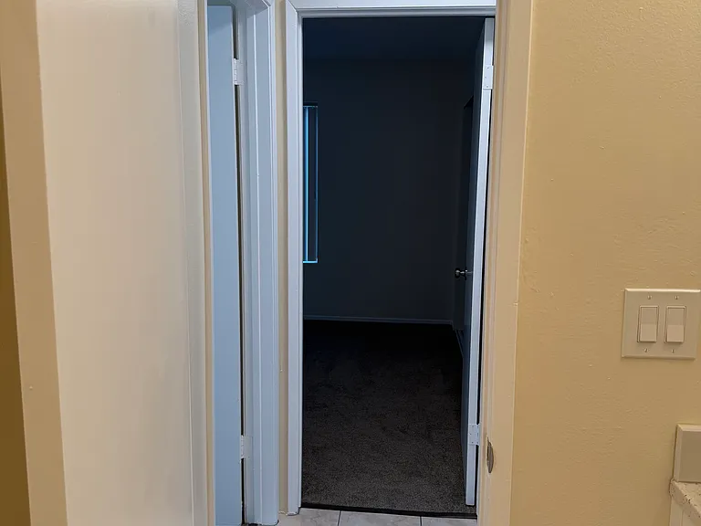 1937 L Ave #24 — Photo 6