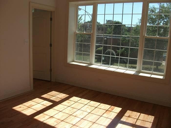 1st image of 2821 N Clybourn Ave #2