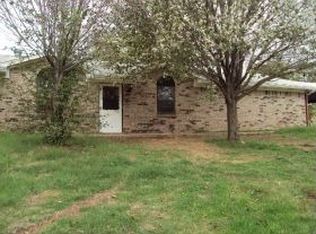 421 E Oakdale St, Keene, TX 76059